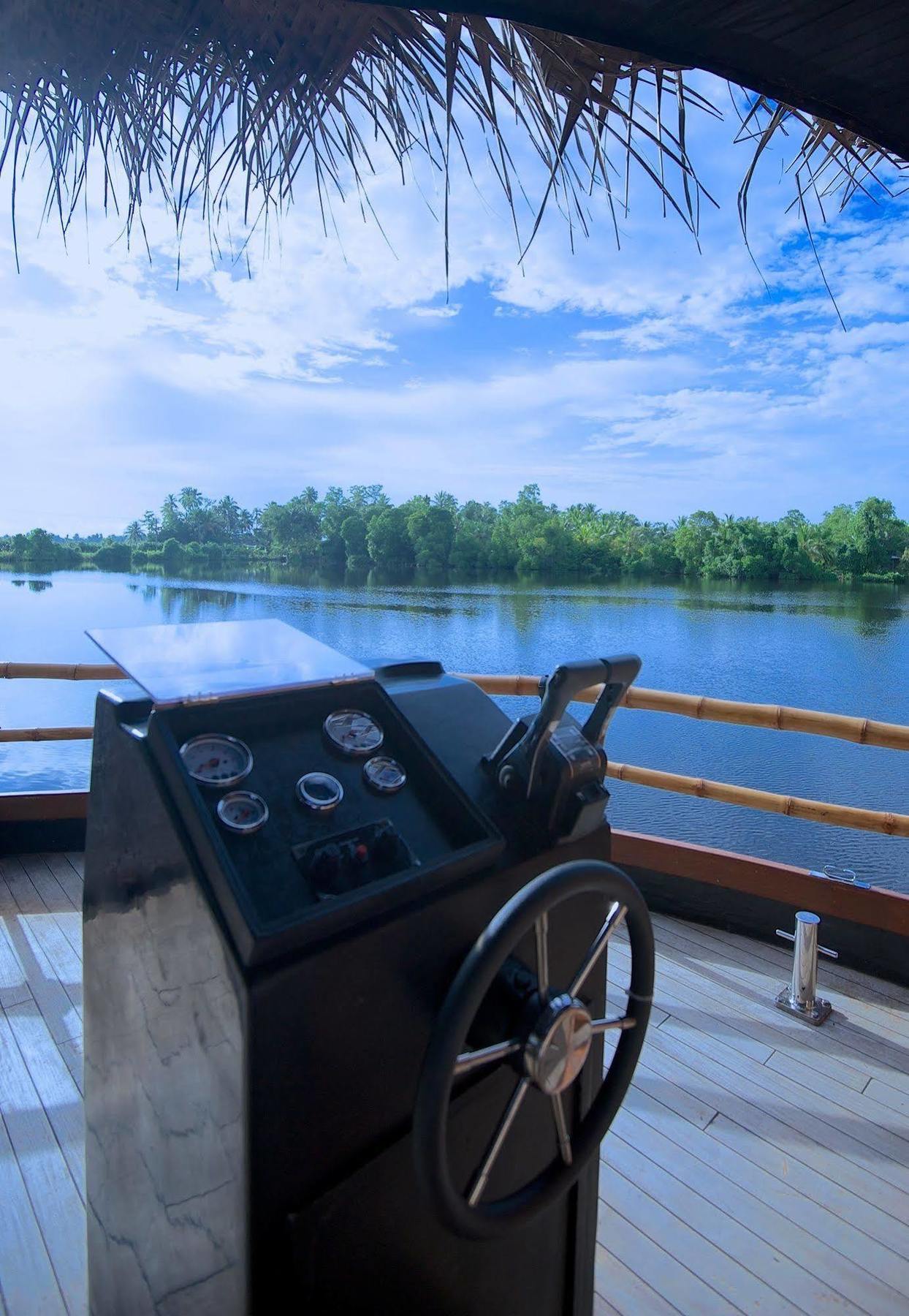 Hotel Yathra Houseboat Bentota Exterior foto