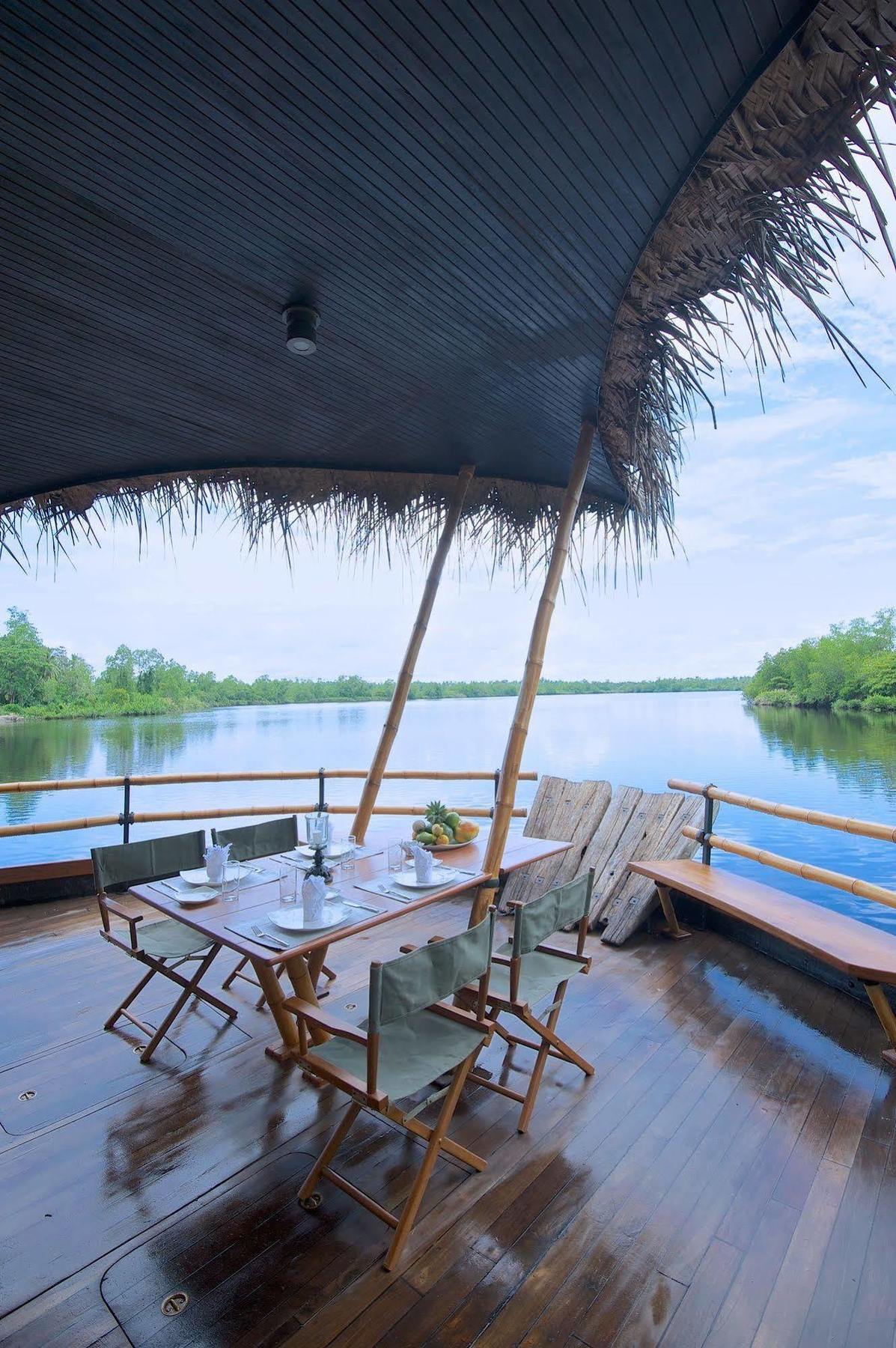 Hotel Yathra Houseboat Bentota Exterior foto