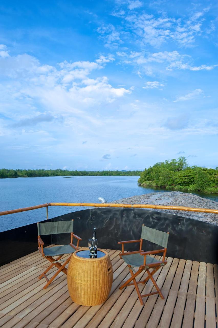 Hotel Yathra Houseboat Bentota Exterior foto